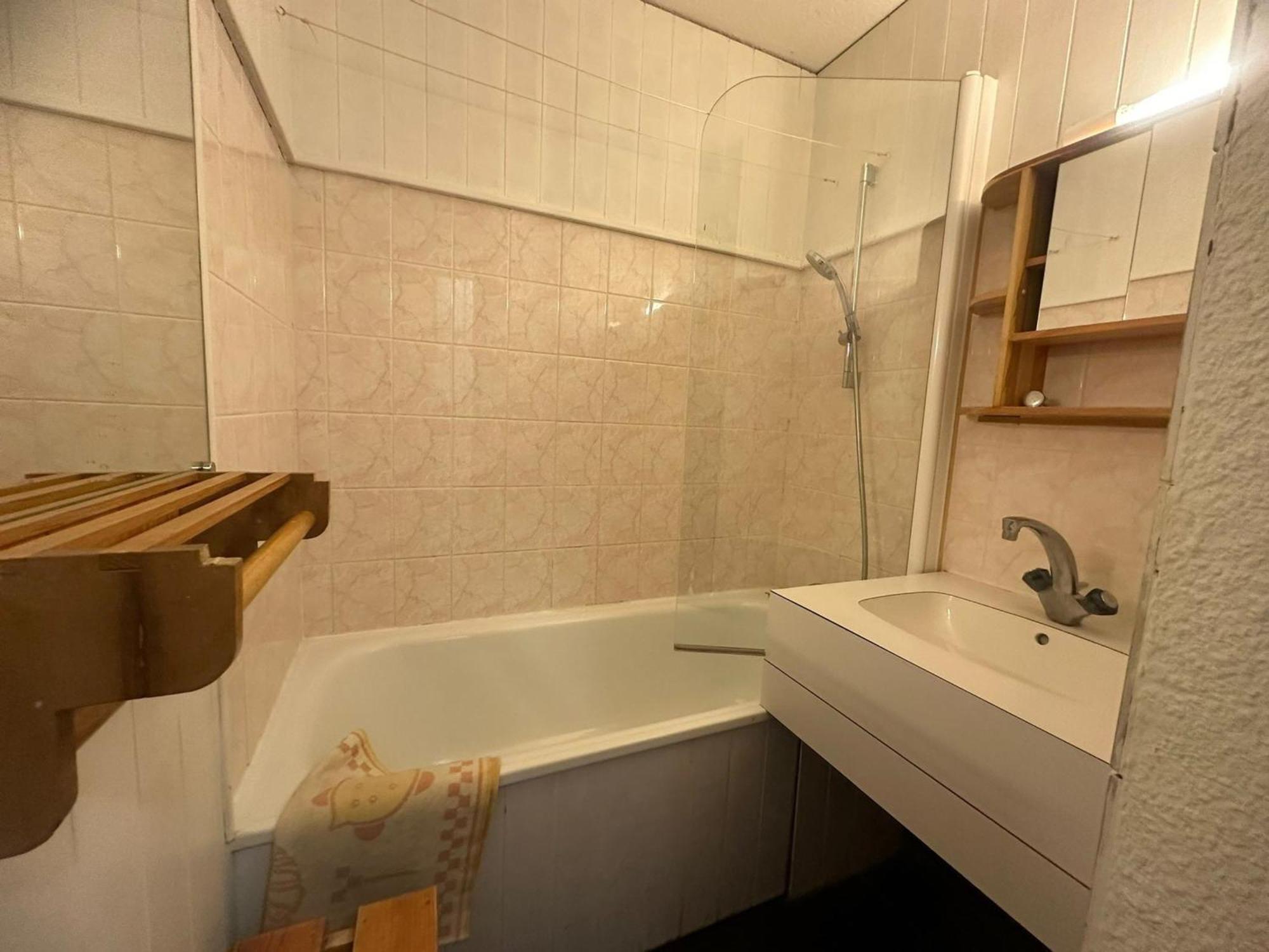 Appart 2 Pieces 5 Pers. Au Coeur De La Station Avec Balcon Et Piscine - Fr-1-181-1030 La Plagne Exteriör bild